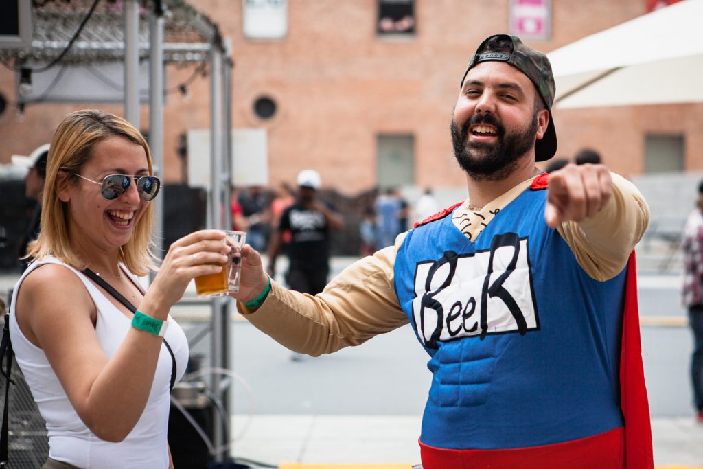 Man and woman drinking beer at Madrid Beer & Music Fest